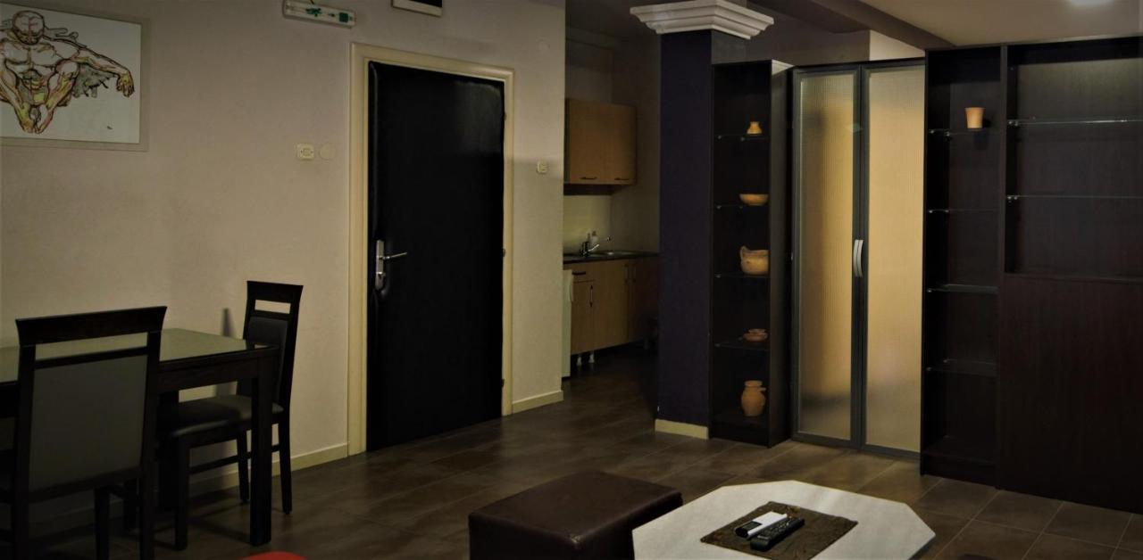Hotel Ambasador Битоля Екстериор снимка