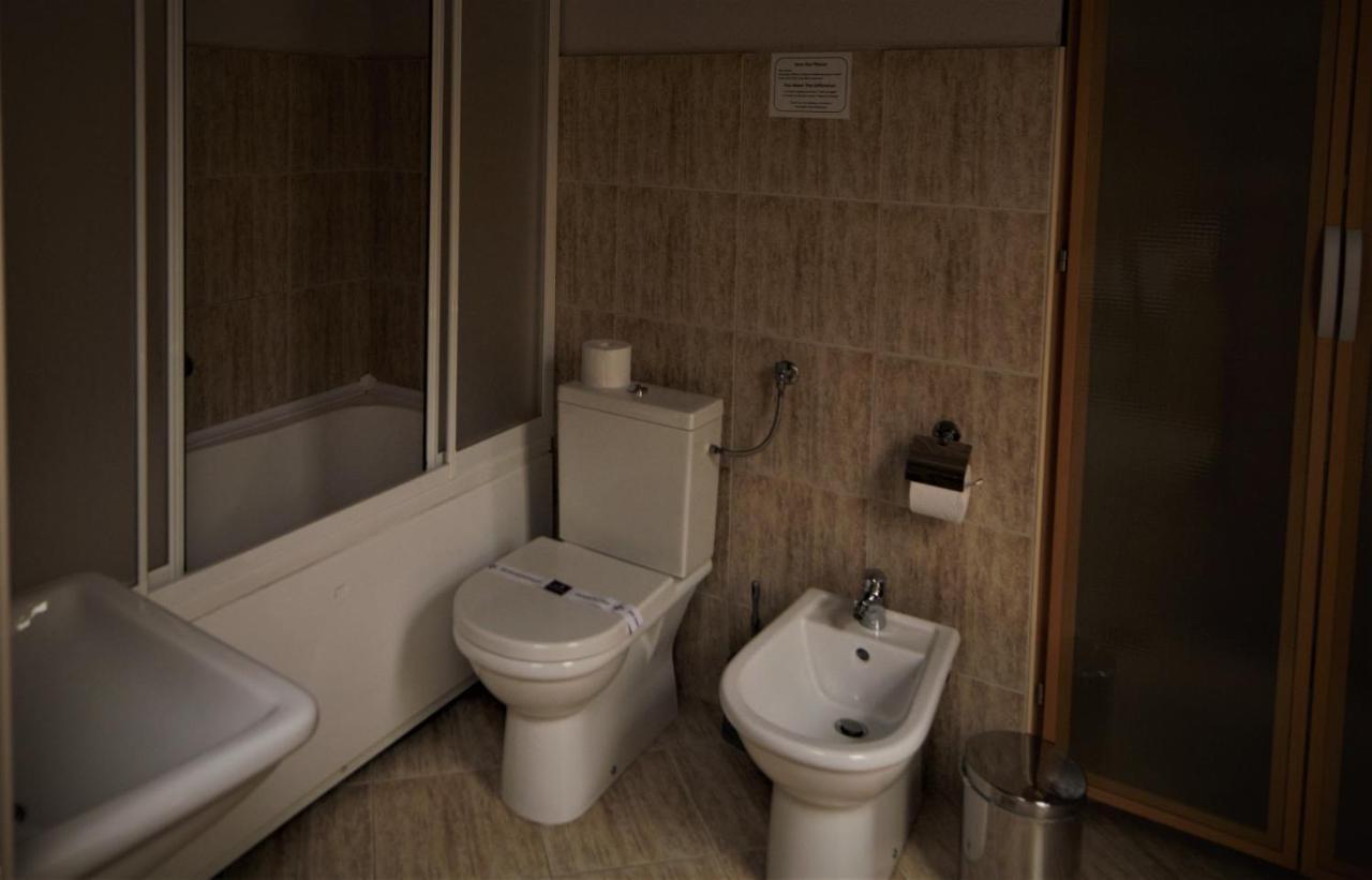 Hotel Ambasador Битоля Екстериор снимка
